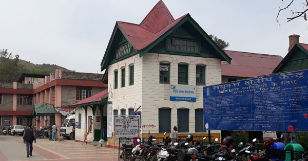 CM जय राम ठाकुर ने सुंदरनगर अस्पताल को 100 से 150 बैड करने की घोषणा...