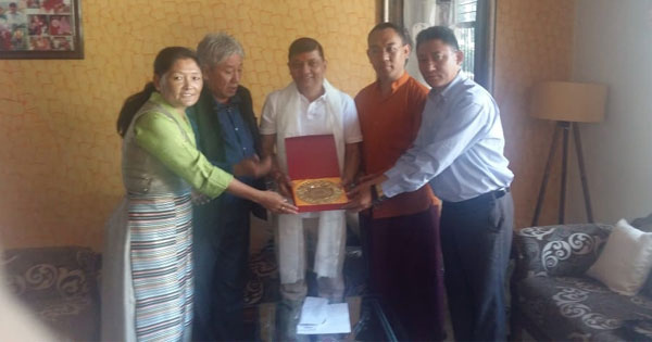 तिब्बती सांसदों को भायी विधायक राजेंद्र राणा की मानवता, दिया सम्मान