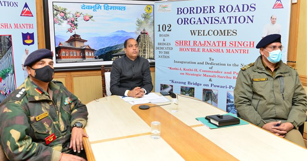 रक्षा मंत्री ने हिमाचल को समर्पित किए 5 पुल, राष्ट्र सुरक्षा में देंगे योगदान